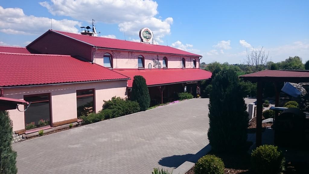 Penzion Jaros Popuvky Bagian luar foto